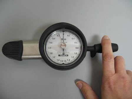 Tohnichi DB1.5N4-S 1/4in CW & CCW Loading Direction Dial Torque Wrench
