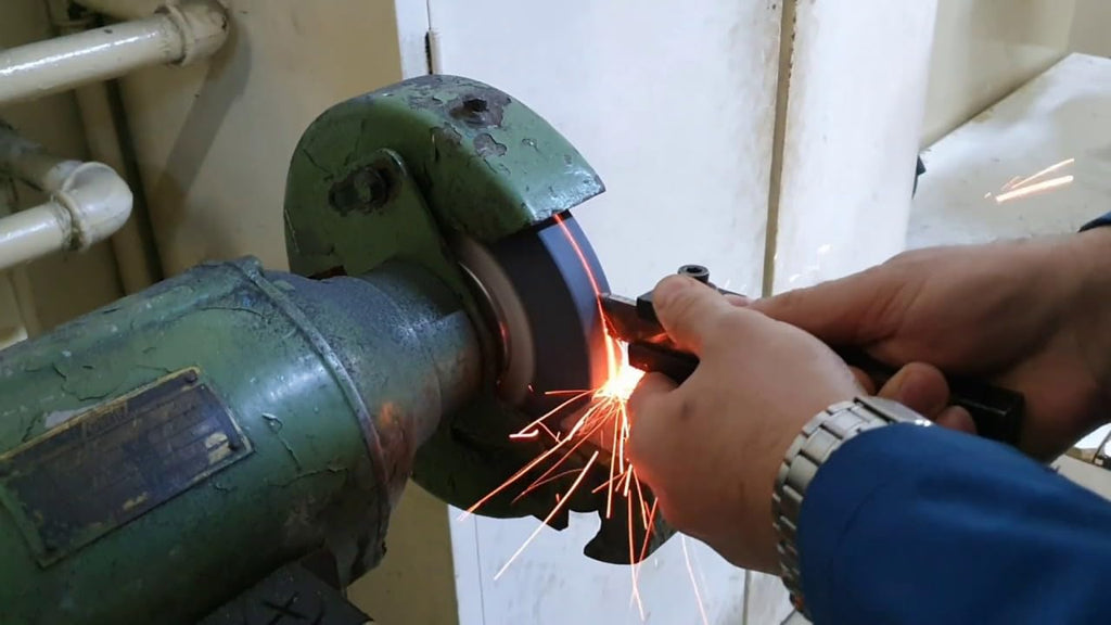 CGW Abrasives 12X2X11/2-11/4 T1 GC60IV Green Silicon Carbide Vitrified Bench and Pedastal Wheels Type 1 - Wheel 1 Pack