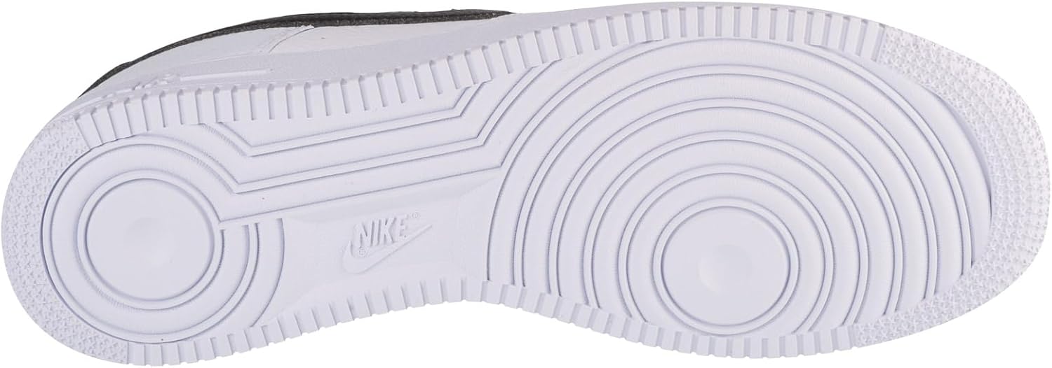 Nike Men's Air Force 1 '07 An20 Sneaker