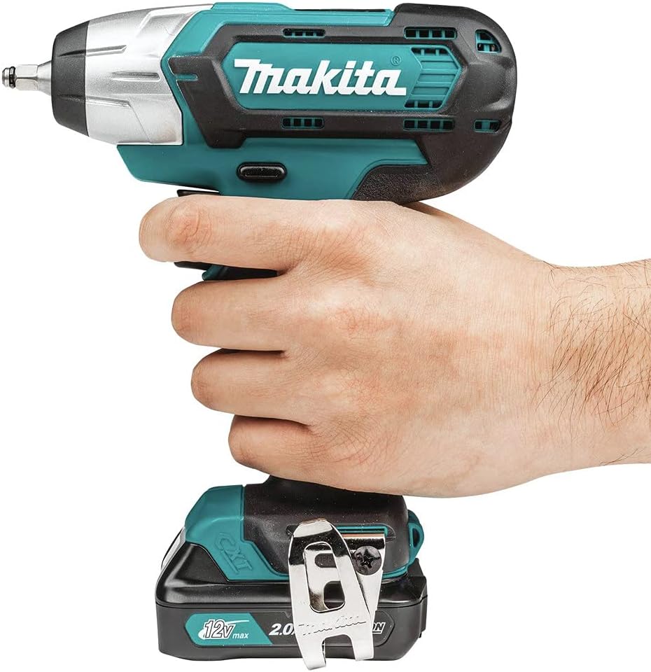 Makita WT04R1 12V max CXT® Lithium-Ion Cordless 1/4' Impact Wrench Kit (2.0Ah)