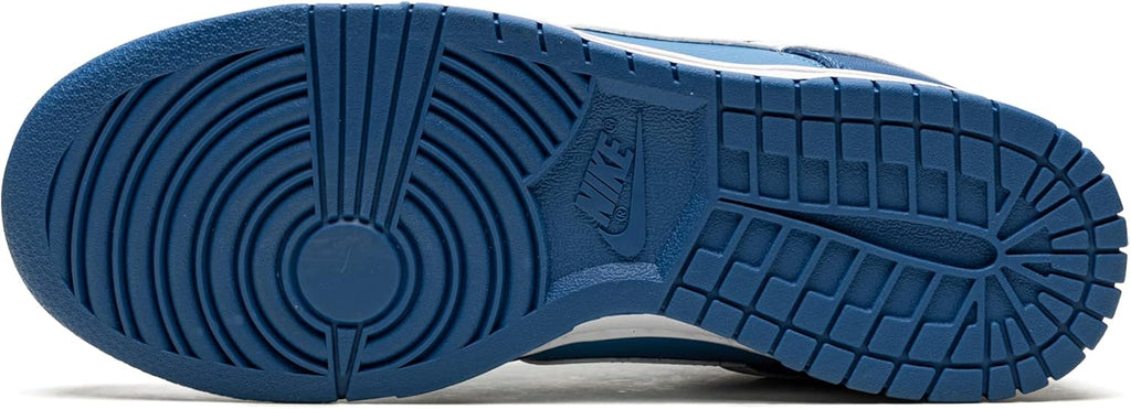 Nike Men's Dunk Low Sneakers