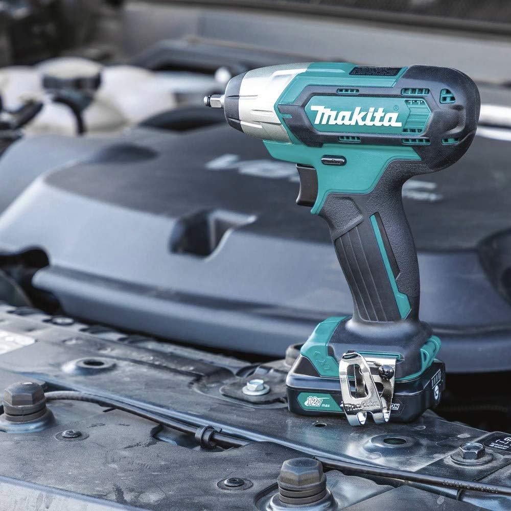 Makita WT04R1 12V max CXT® Lithium-Ion Cordless 1/4' Impact Wrench Kit (2.0Ah)