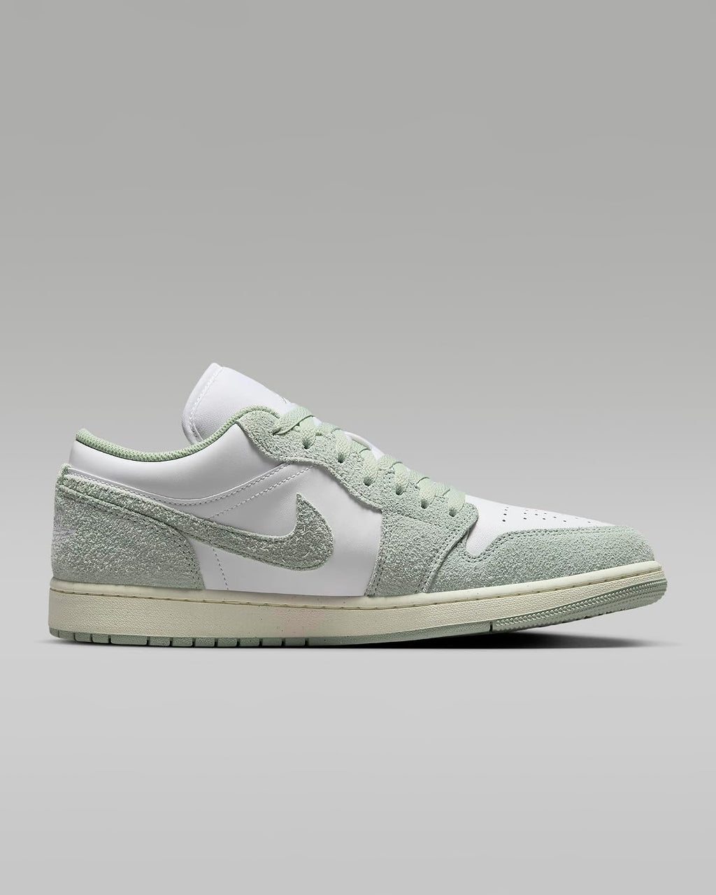 Nike Men's Air Jordan 1 Low SE Sneaker