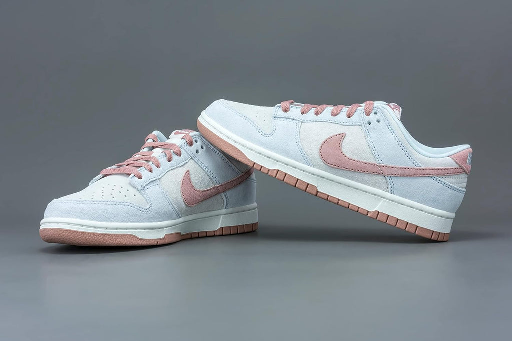 Nike Men's Dunk Low Sneakers