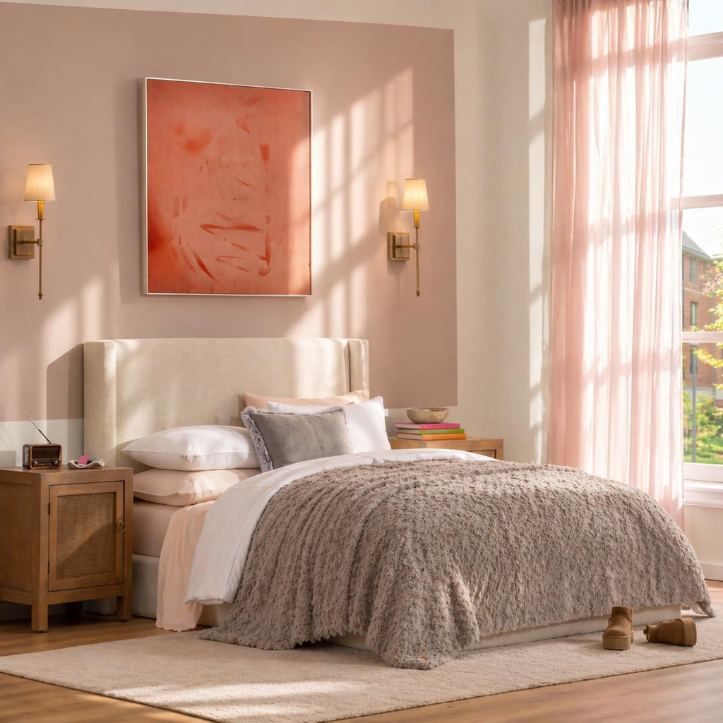 UGG Adalee Faux Fur Full/Queen Size Blanket, Warm Cozy Blanket, Extra Large Throw for Sofa, Washable Bedding for Full or Queen Size Bed, Cute Room Decor, 90' x 90', Oyster Brown