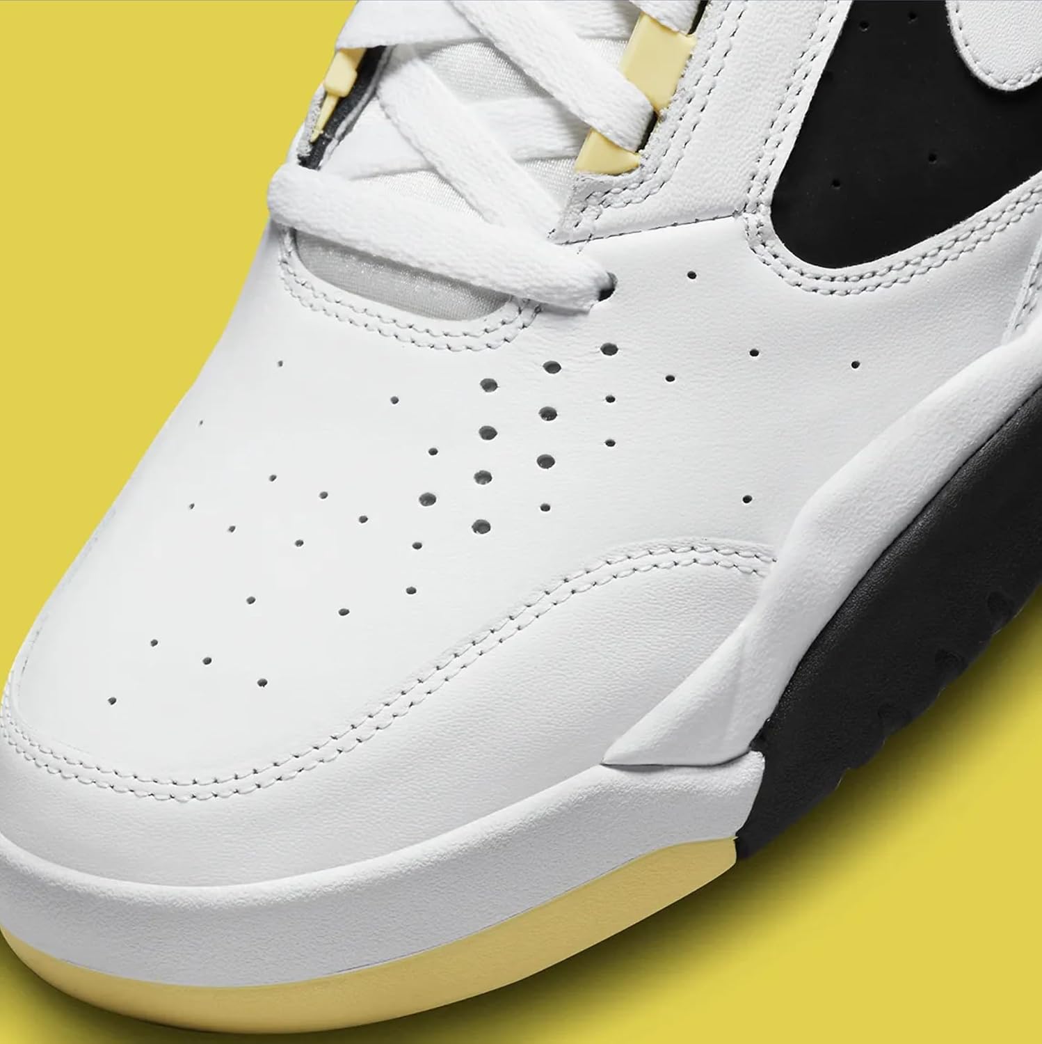 Nike Men's Air Flight Lite Mid Sneaker