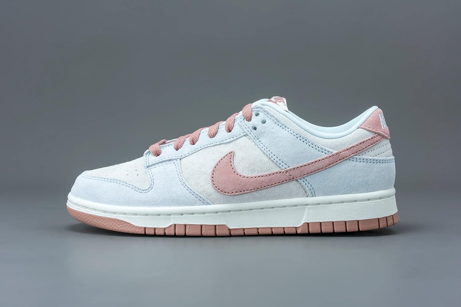 Nike Men's Dunk Low Sneakers