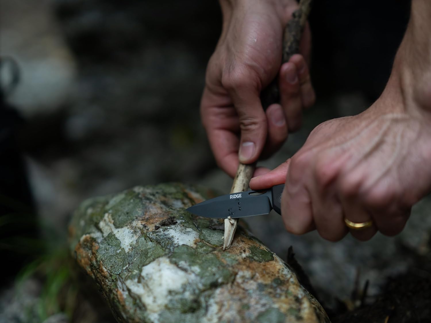 Ridge Everyday Folder Knife - Premium EDC Pocket Knife, Sandvik 14C28N Steel Drop Point Blade with Black DLC Finish, Ceramic Bearings, Deep Carry Clip & Multipurpose Design (Carbon Fiber 3K)