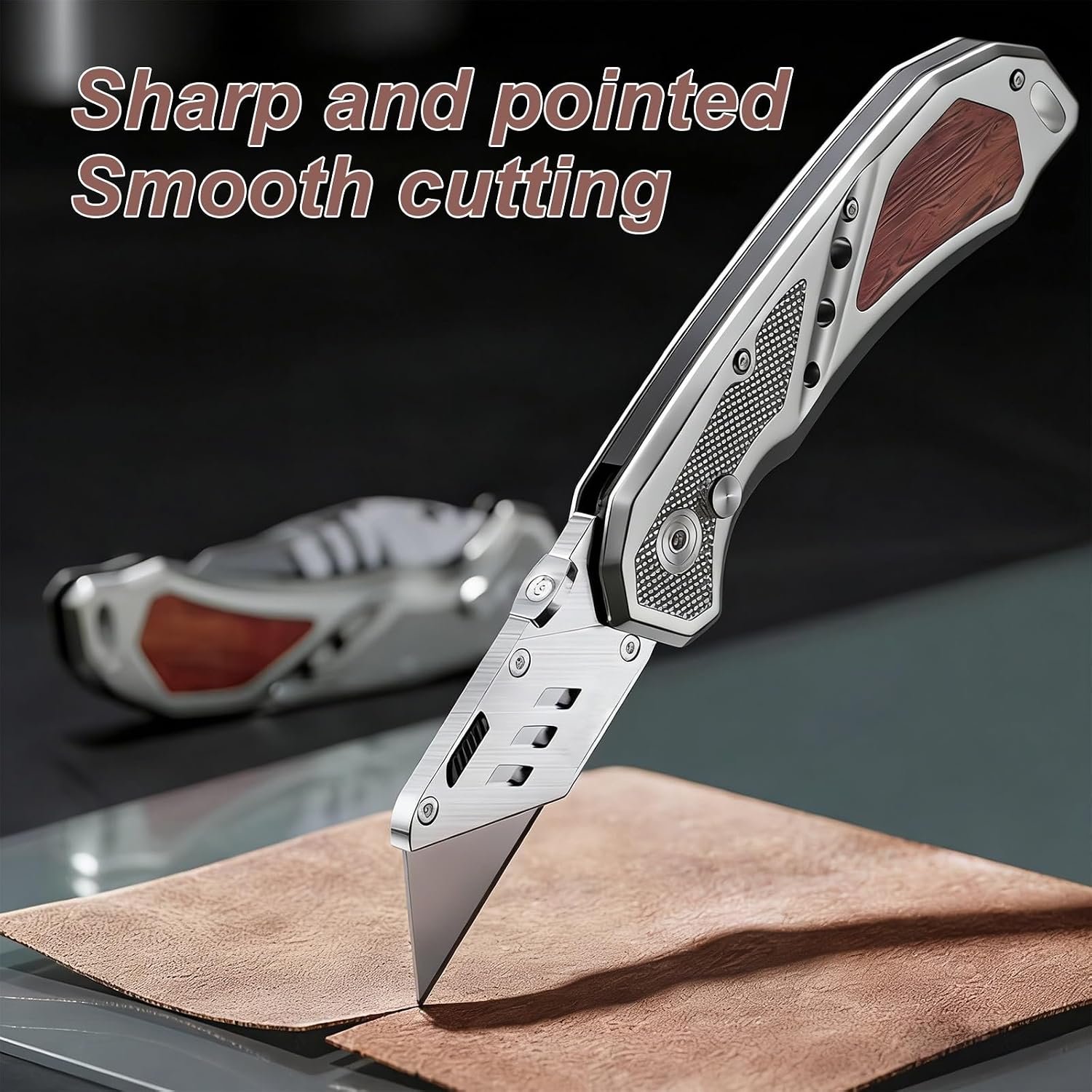 Box Knife with Belt Clip, Heavy Duty Box Cutter for Cartons,Carpet and Leather, with Wood Handle and Extra 11 SK5 Blades(*2)