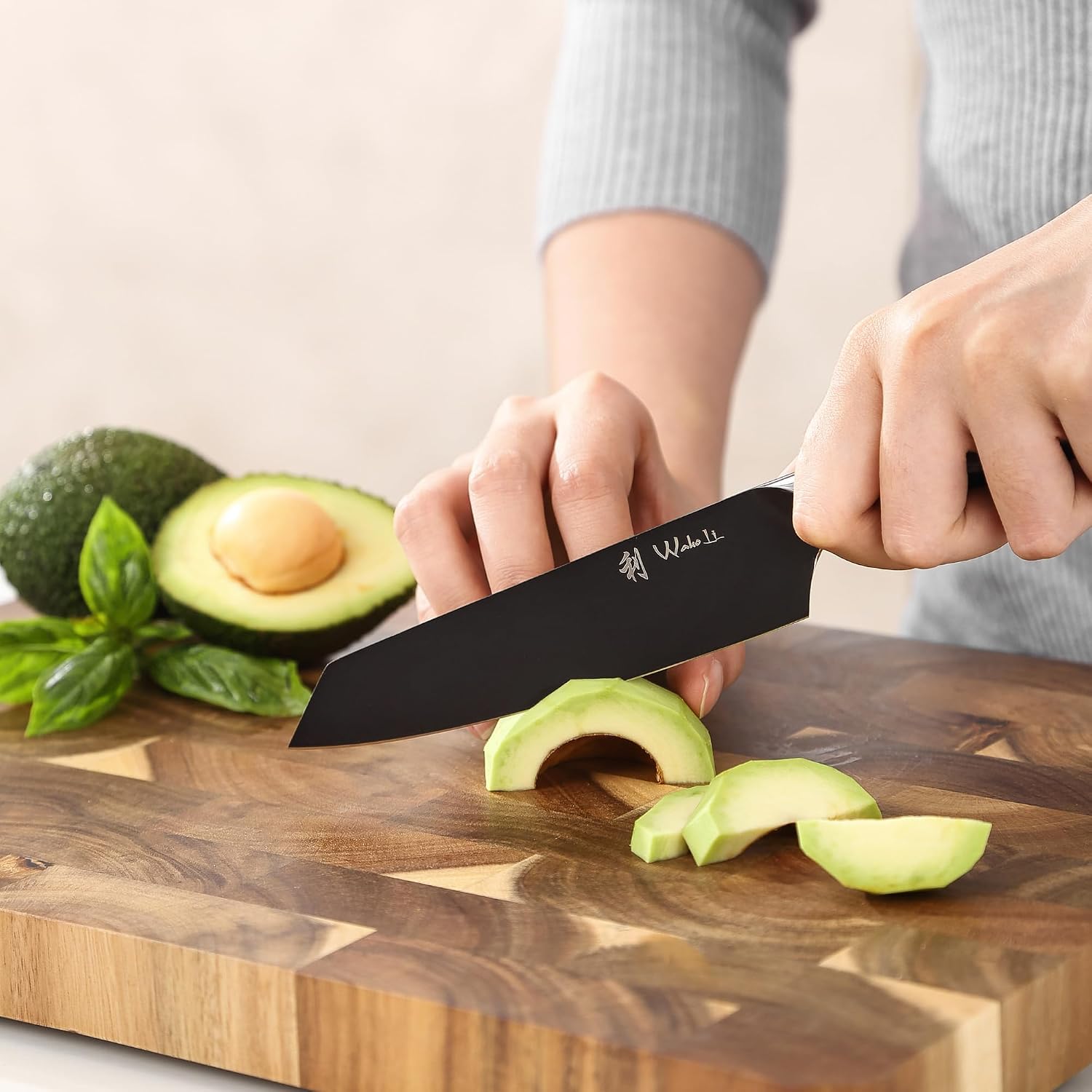 Wakoli Titanium Noir Kitchen Knife Set – 3-Piece Professional Kiritsuke Chef Knife Set | 5Cr15MoV Stainless Steel Blades with Black Titanium Coating | Ergonomic G10 Handles | Wooden Gift Box