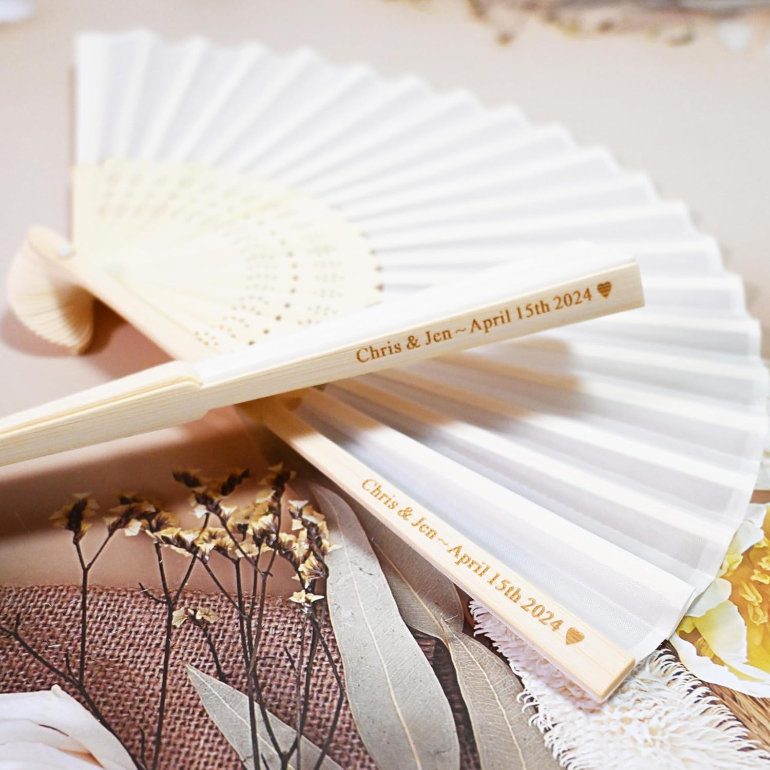Personalized Engraved Silk Fans Folding Hand Fans with Organza Bags, 102Pcs White Summer Wedding Fans, Custom Imitated Silk-Bamboo Fans for Guests Wedding Party Favor Bridal Shower Gifts